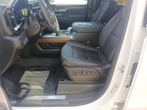 Used 2022 Chevrolet Silverado 1500 High Country w/ High Country Premium Package image 50