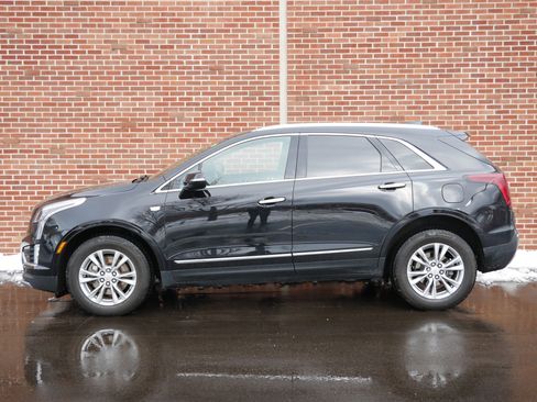 Used 2020 Cadillac XT5 Premium Luxury image 2