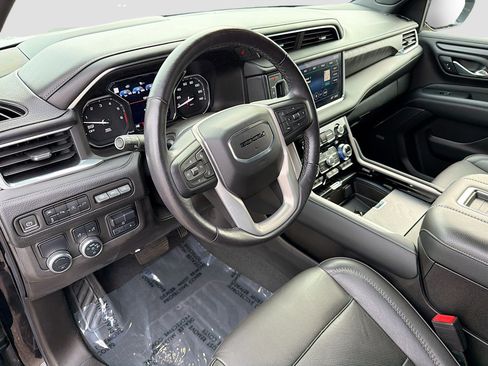 Used 2021 GMC Yukon Denali w/ Denali Ultimate Package image 27