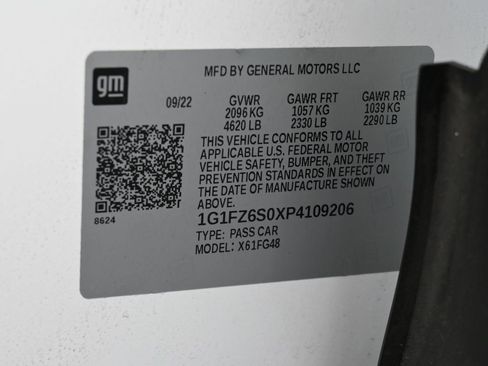 Used 2023 Chevrolet Bolt EUV Premier image 18