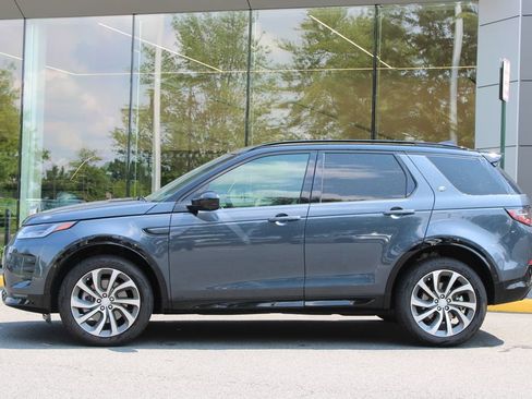 Used 2025 Land Rover Discovery Sport Dynamic SE AWD/4WD image 3