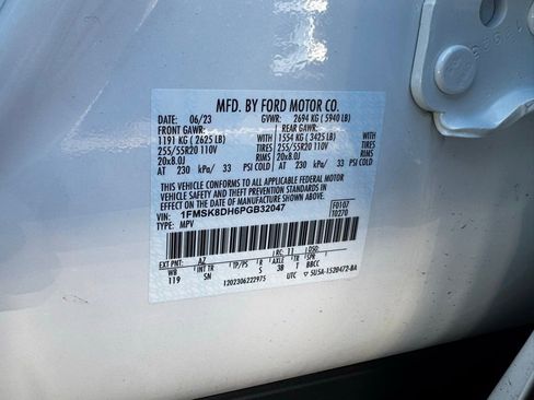 Used 2023 Ford Explorer XLT w/ Equipment Group 202A image 26