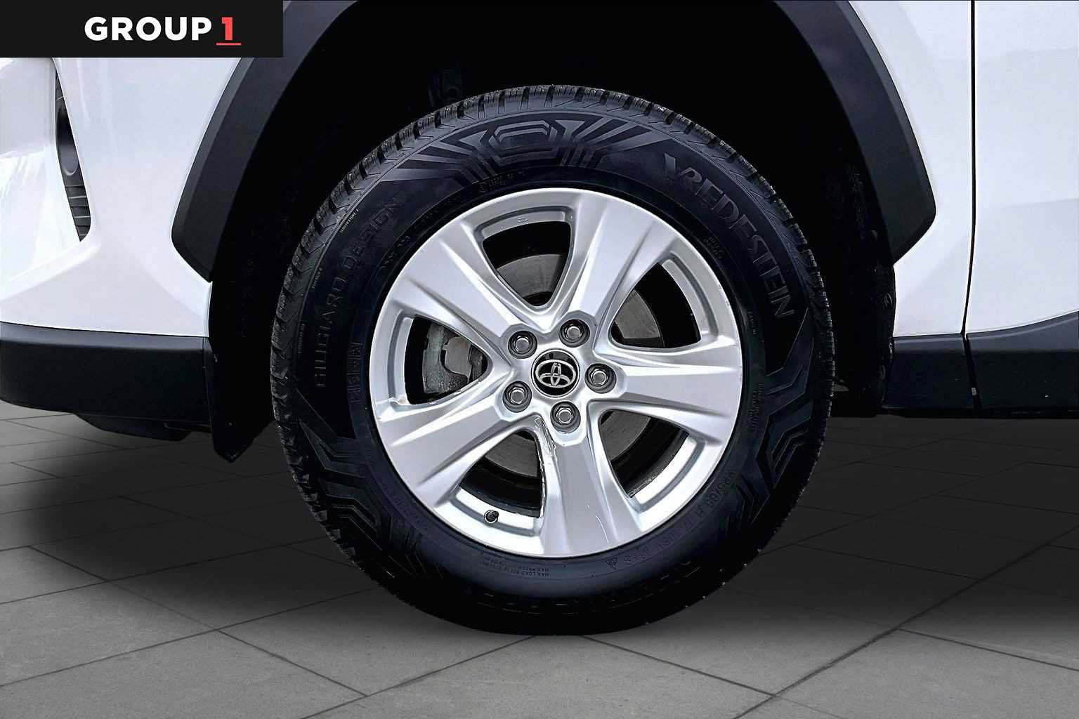 Used 2021 Toyota RAV4 XLE w/ Convenience Package AWD/4WD image 11