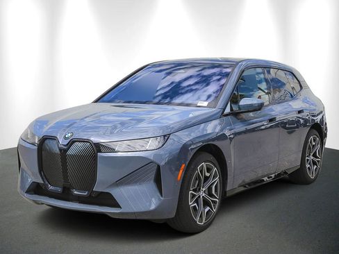 New 2026 BMW iX xDrive60 w/ Premium Package AWD/4WD image 3