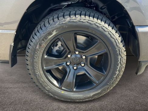 Used 2024 RAM 1500 Big Horn AWD/4WD image 8