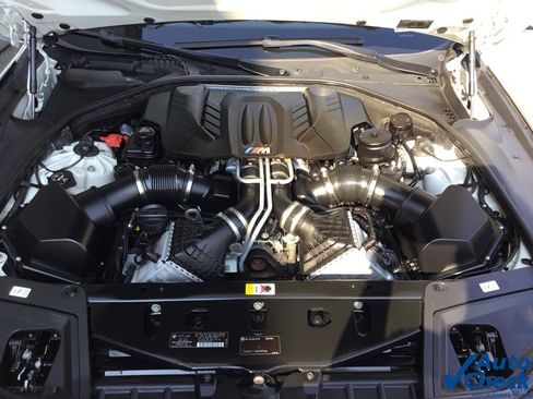Used 2013 BMW M5 image 37