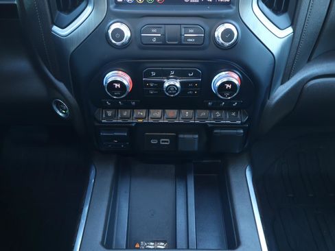 Used 2022 GMC Sierra 2500 Denali w/ Denali Ultimate Package image 28