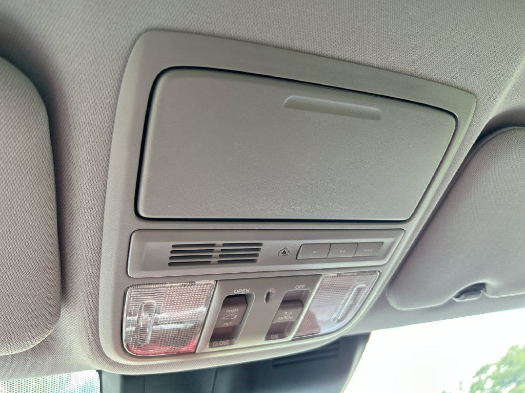 Used 2022 Honda CR-V EX-L image 27