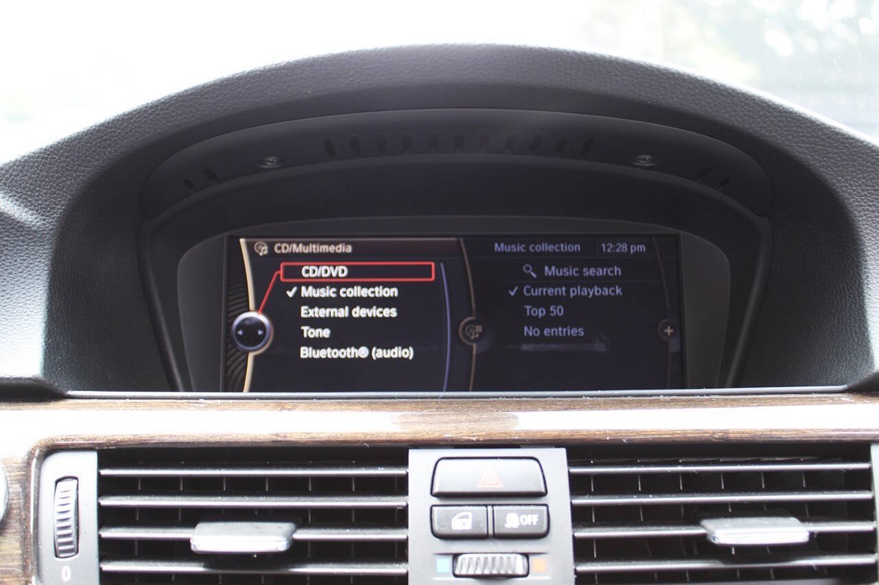 Used 2013 BMW 335i Convertible RWD image 27