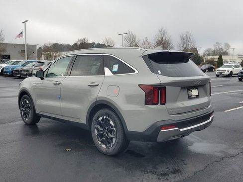New 2026 Kia Sorento S w/ S Panoramic Sunroof Package FWD image 6