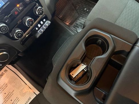 Used 2025 RAM 1500 Big Horn AWD/4WD image 29