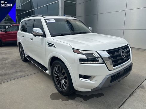 Used 2023 Nissan Armada Platinum w/ Captain's Chairs Package RWD image 1