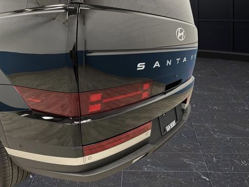 Used 2025 Hyundai Santa Fe Limited image 39