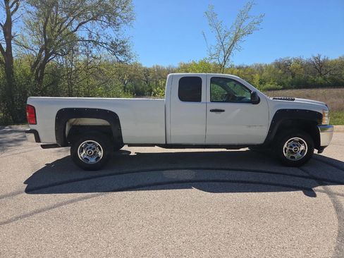 Used 2013 Chevrolet Silverado 2500 W/T RWD image 7