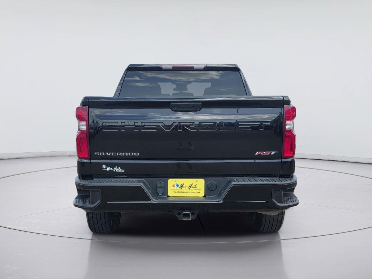Used 2024 Chevrolet Silverado 1500 RST w/ LPO, Liner Protection Package AWD/4WD image 6