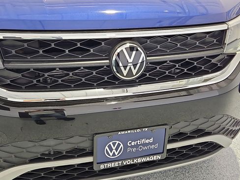 Certified 2023 Volkswagen Taos SE FWD image 10
