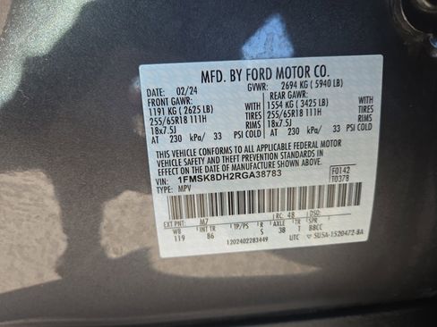 Certified 2024 Ford Explorer XLT image 27