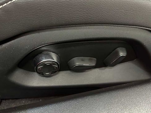 Used 2025 Chevrolet Corvette Stingray Preferred Cpe w/ 2LT image 12