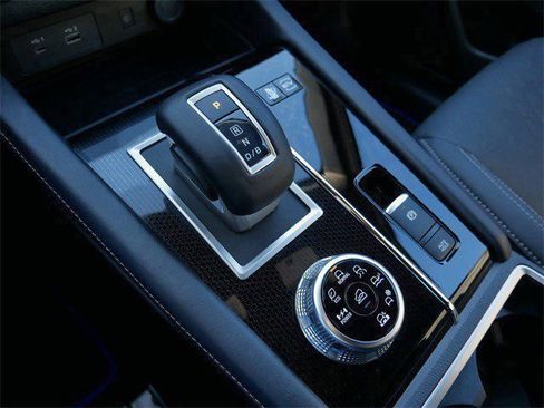 Used 2025 Mitsubishi Outlander SEL Black Edition image 22