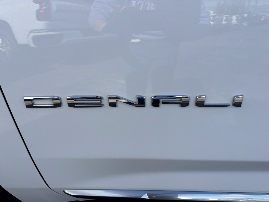 Used 2023 GMC Yukon XL Denali w/ Max Trailering Package AWD/4WD image 10