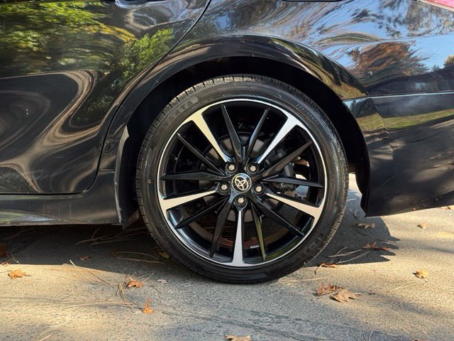 Used 2018 Toyota Camry XSE FWD image 42