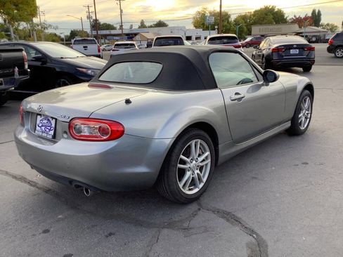 Used 2009 MAZDA MX-5 Miata Sport image 9
