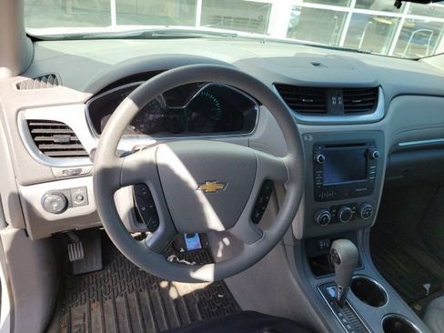 Used 2017 Chevrolet Traverse LS image 13
