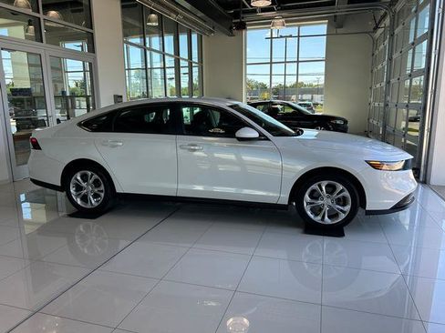 Used 2023 Honda Accord LX image 6