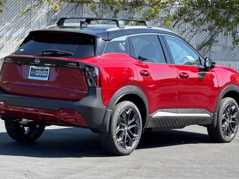 New 2026 Nissan Kicks SR image 4