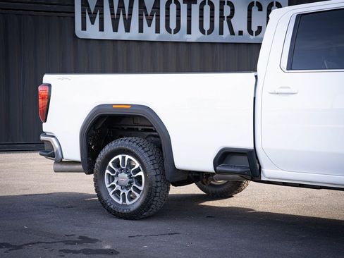 Used 2022 GMC Sierra 3500 SLE w/ SLE Convenience Package image 5