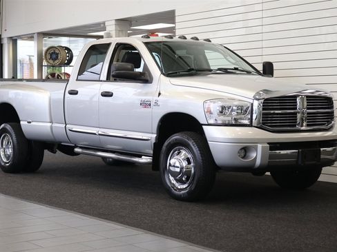 Used 2008 Dodge Ram 3500 Truck Laramie w/ Trailer Tow Group image 2