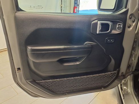 Used 2021 Jeep Gladiator Mojave image 26