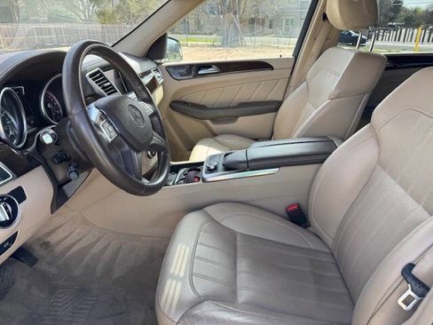 Used 2016 Mercedes-Benz GL 450 4MATIC image 39