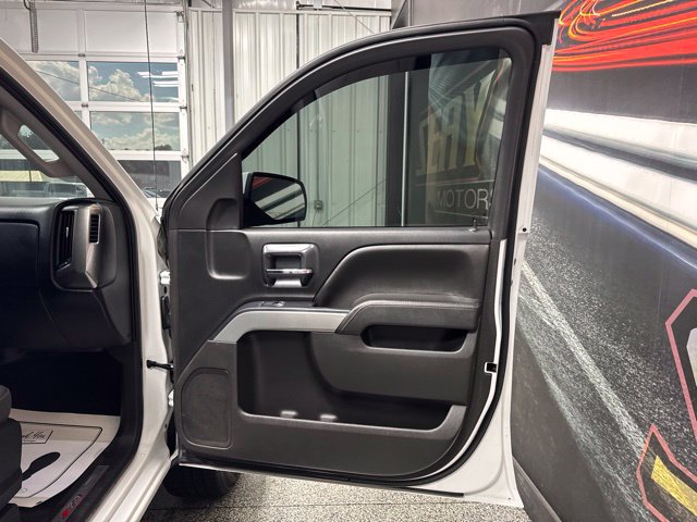 Used 2018 Chevrolet Silverado 1500 LT w/ All Star Edition AWD/4WD image 26