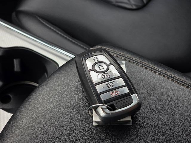 Used 2024 Ford Edge Titanium AWD/4WD image 38