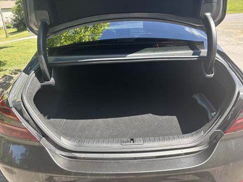 Used 2023 Genesis G70 2.0T AWD/4WD image 5