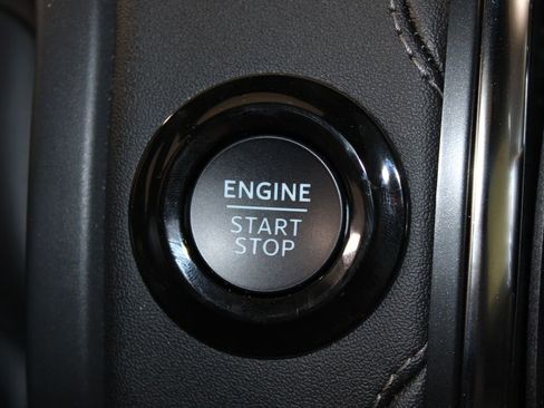 Used 2025 Ford Expedition Platinum w/ Stealth Appearance Package image 29