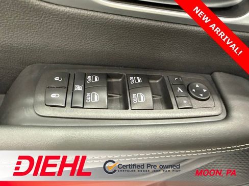 Used 2026 Chrysler Pacifica Limited w/ S Appearance Package AWD/4WD image 27