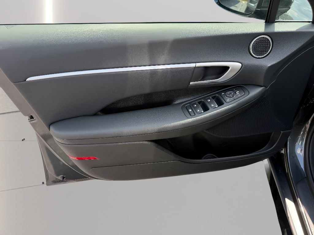 New 2026 Hyundai Sonata SEL FWD image 18