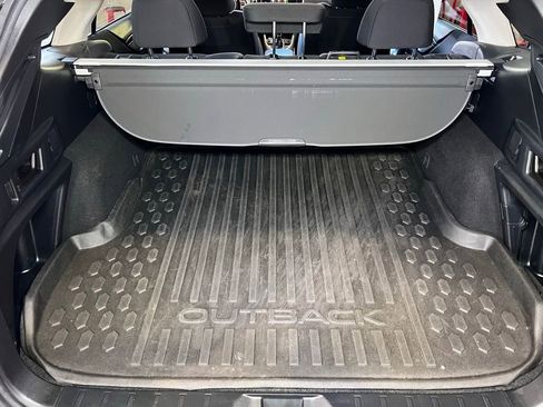 Used 2020 Subaru Outback Premium image 58