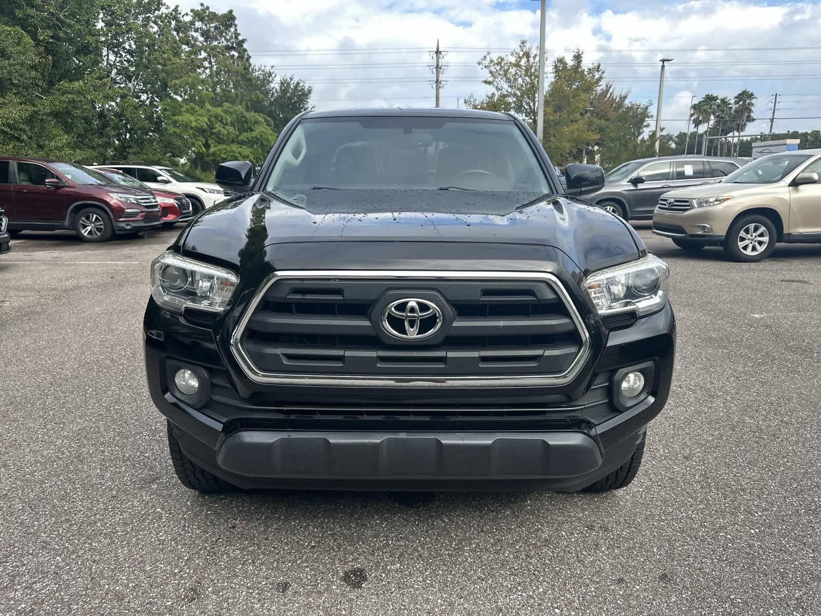 Used 2016 Toyota Tacoma SR5 w/ SR5 Appearance Package (SN) RWD image 9