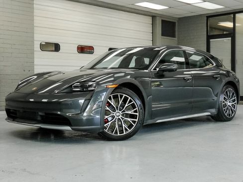 Used 2022 Porsche Taycan 4S AWD/4WD image 2