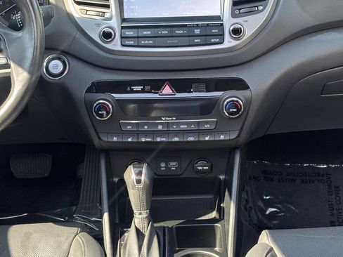 Used 2017 Hyundai Tucson Limited w/ Limited Ultimate Package 03 AWD/4WD image 24