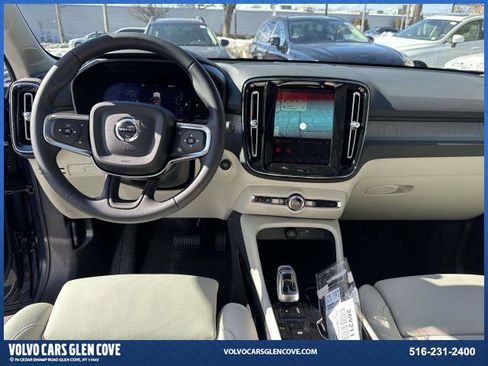 New 2026 Volvo XC40 B5 Ultra w/ Climate Package image 16