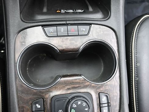 Used 2022 GMC Acadia Denali w/ Denali Ultimate Package image 20