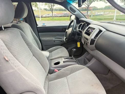 Used 2009 Toyota Tacoma 4x4 Double Cab w/ SR5 Pkg #2 image 19