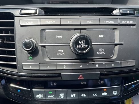 Used 2017 Honda Accord Sport image 20