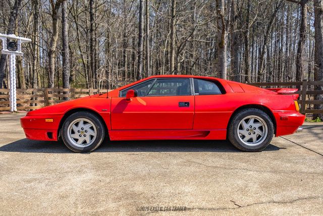 Used 1991 Lotus Esprit SE RWD image 3