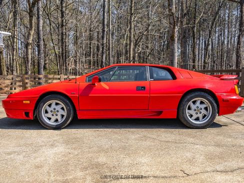 Used 1991 Lotus Esprit SE RWD image 3