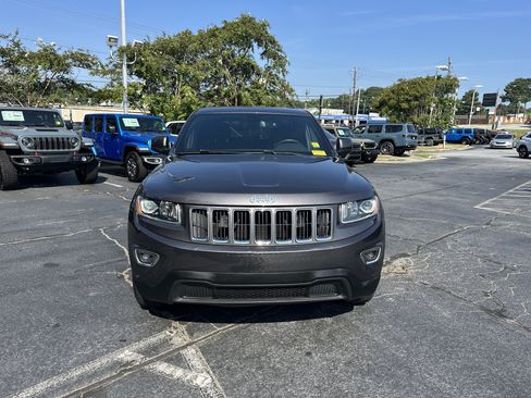 Used 2015 Jeep Grand Cherokee Laredo w/ Quick Order Package 23E RWD image 4